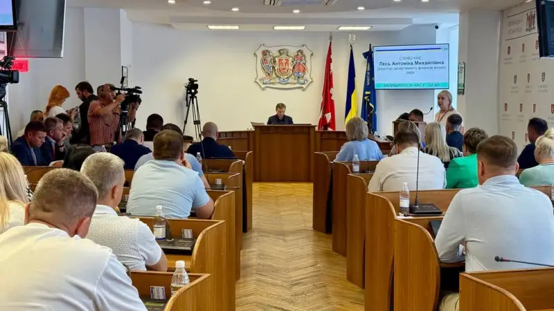 Вінницька міськрада виділила мільйони на армію, фермерів та енергоощадність: ключові рішення червневої сесії